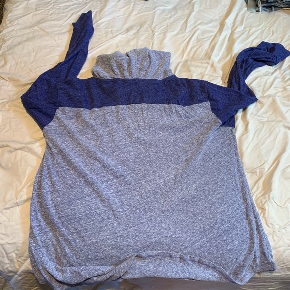 American Eagle Top - Picture 2 of 4